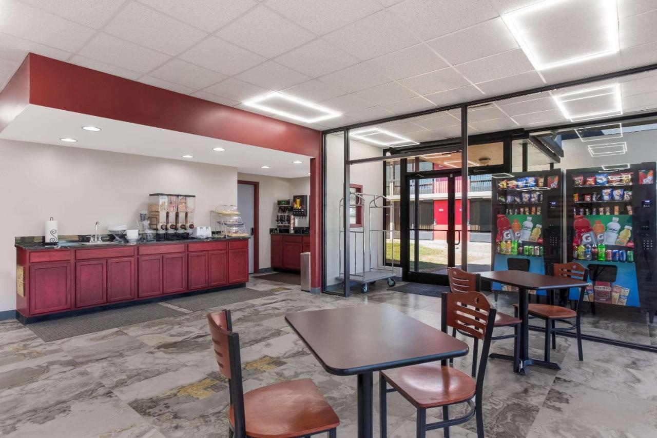 קייב סיטי Econo Lodge מראה חיצוני תמונה