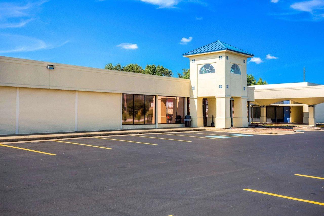 קייב סיטי Econo Lodge מראה חיצוני תמונה