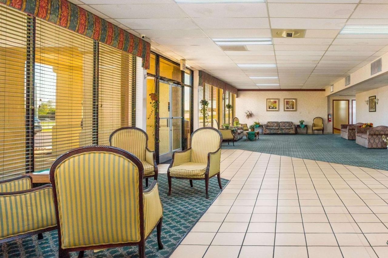 קייב סיטי Econo Lodge מראה חיצוני תמונה
