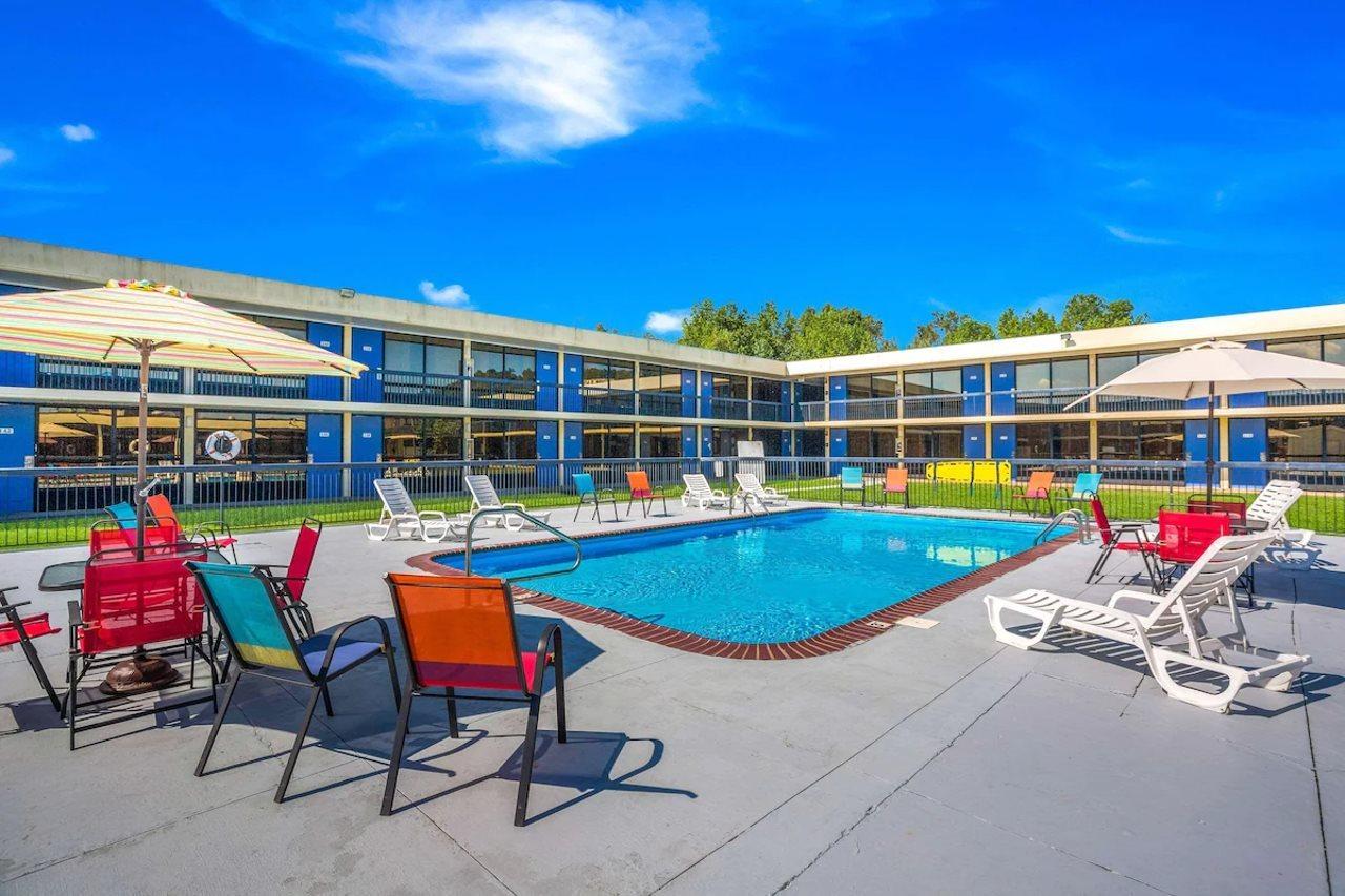 קייב סיטי Econo Lodge מראה חיצוני תמונה
